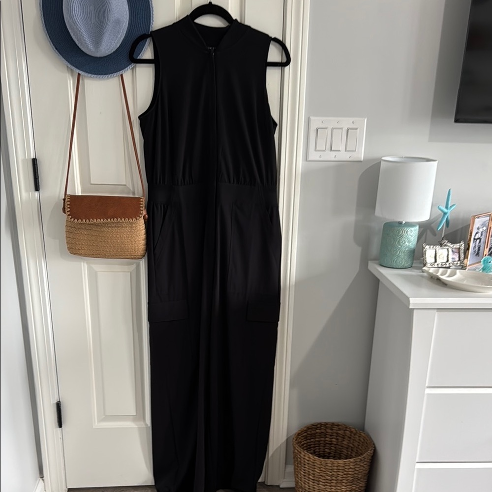 Black Sleeveless Jumpsuit